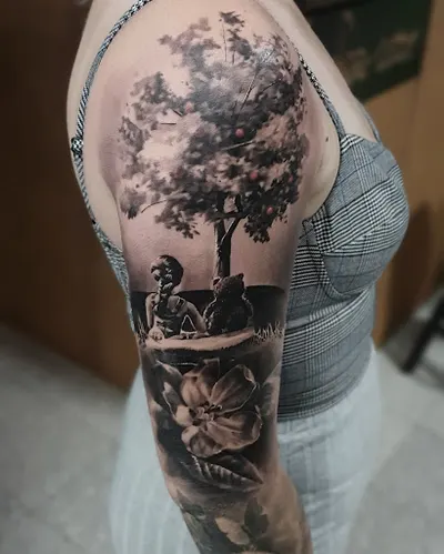 Luni Tattoo by Bartek Ziarko